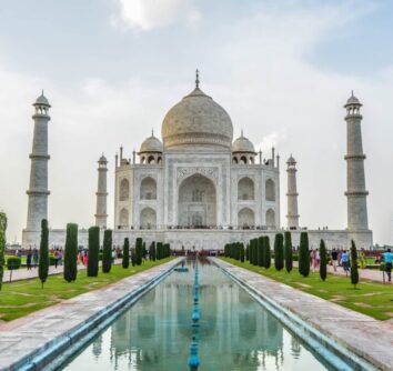 Best Time To Visit The Taj Mahal