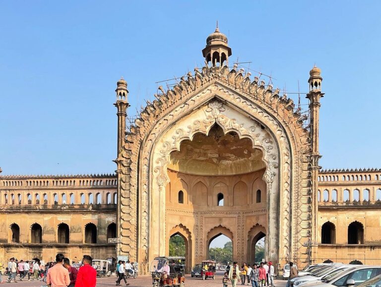 Varanasi Prayagraj Ayodhya Lucknow Tour 07 Days